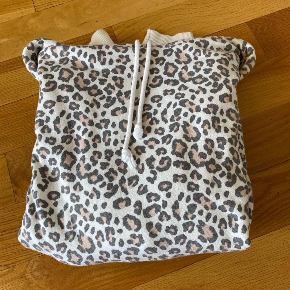 Leopard print oversized sweatshirt American Eagle